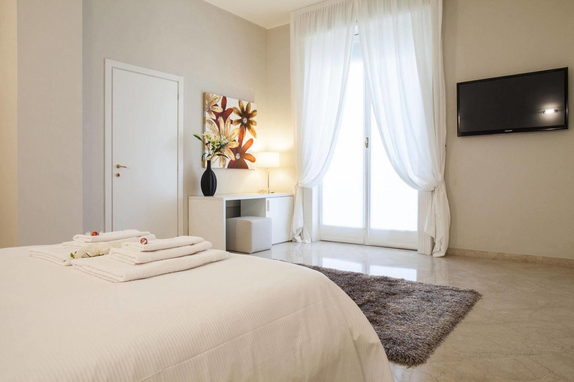 Milan Royal Suites Екстериор снимка