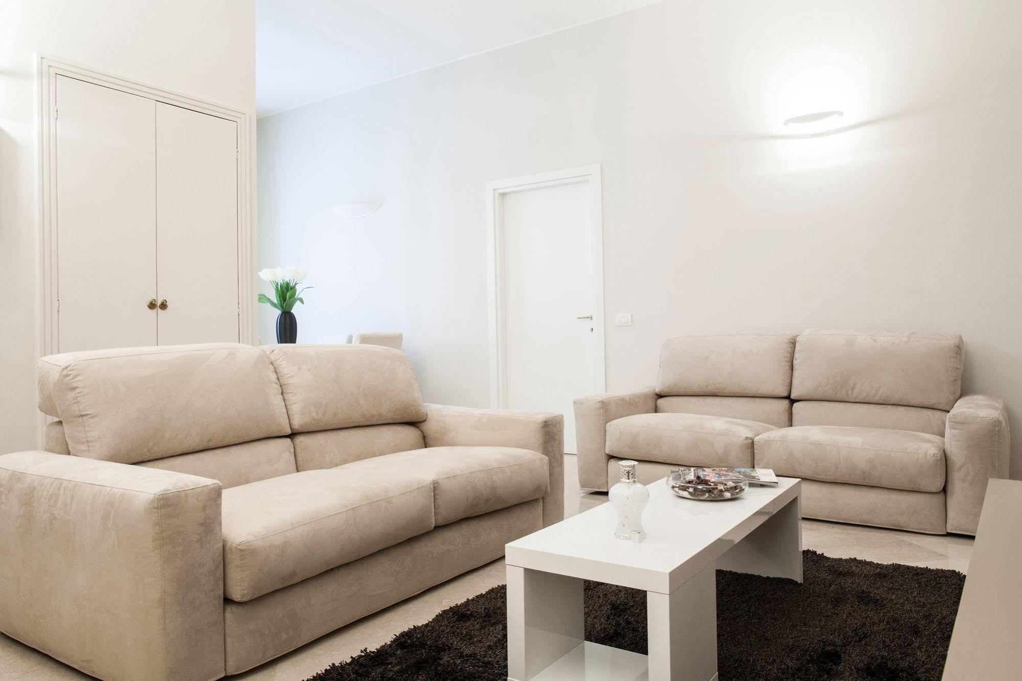 Milan Royal Suites Екстериор снимка