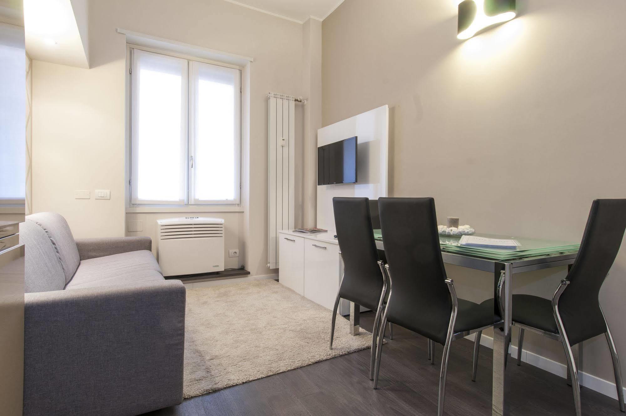 Milan Royal Suites Екстериор снимка
